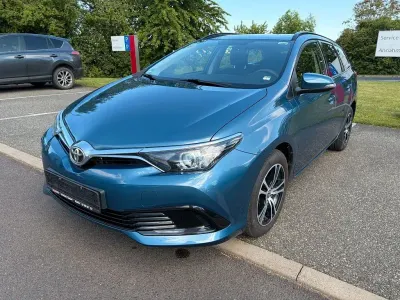 Gebraucht Toyota Auris Touring Sports Cool 99 PS (72 kW) 2016 Blau Kombi