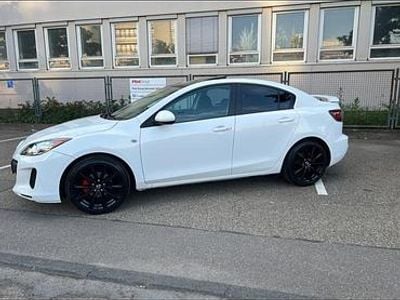 Weiß Gebraucht 2013 Mazda 3 Limousine | 7.200 € (Guter Preis)