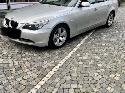 Gebraucht BMW 520 170 PS (125 kW) 2004 Grau Limousine