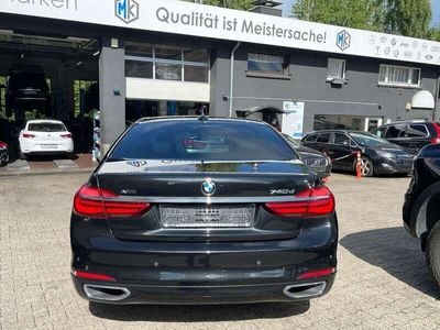 BMW 740