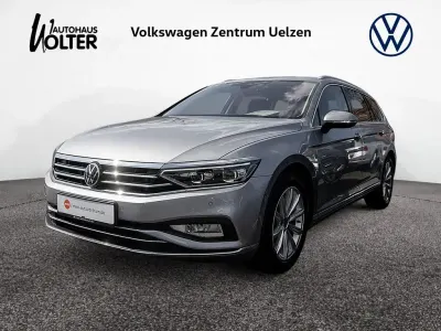 Gebraucht VW Passat Elegance 200 PS (147 kW) 2022 Silber Kombi