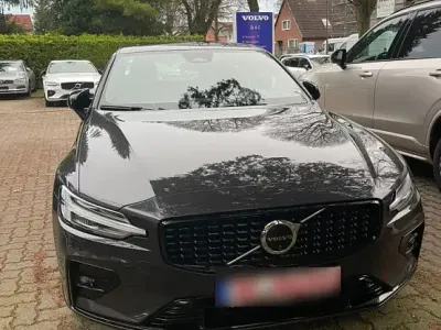 Gebraucht Volvo S60 250 PS (183 kW) 2023 Limousine