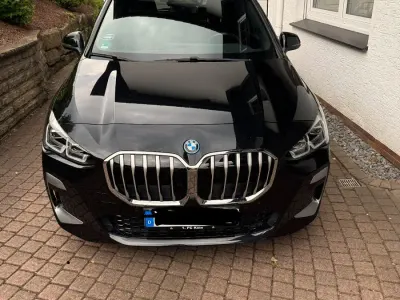 Gebraucht BMW 225 Active Tourer M Sport 245 PS (180 kW) 2022 Schwarz Van / Kleinbus