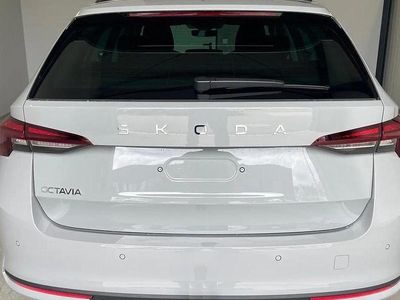 Weiß Neu 2025 Skoda Octavia Kombi | 28.980 € (Superpreis)