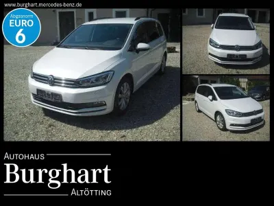 Gebraucht VW Touran Highline 190 PS (139 kW) 2017 Oryxweiß perlmutteffekt Van / Kleinbus