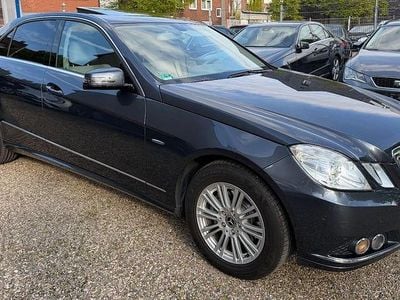 Second-hand Mercedes E200 184 CP (135 kW) 2011 Gri Berlinǎ