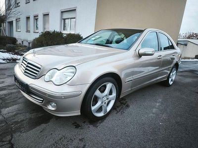Gebraucht Mercedes C230 Avantgarde 192 PS (141 kW) 2004 Gold Limousine