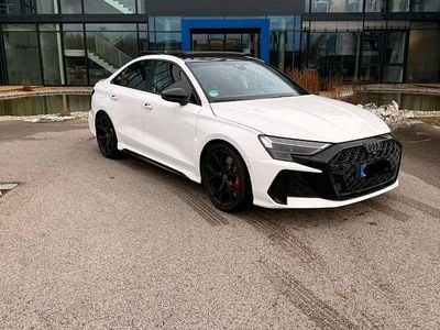 Gebraucht Audi RS3 Ambiente 400 PS (294 kW) 2025 Weiß Limousine