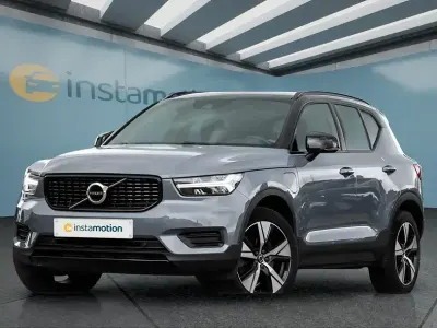 Gebraucht Volvo XC40 R-Design 179 PS (131 kW) 2022 Grau SUV