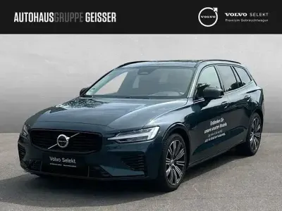Gebraucht Volvo V60 Plus 455 PS (334 kW) 2025 Denim blue Kombi