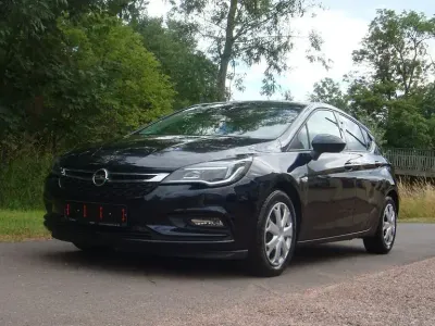 Gebraucht Opel Astra Innovation 110 PS (80 kW) 2017 Blau Limousine