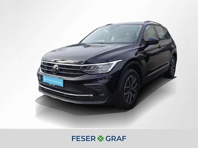 Gebraucht VW Tiguan Life 150 PS (110 kW) 2024 Deep black perleffekt SUV