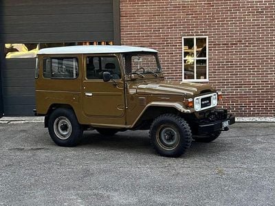 Usata Toyota Land Cruiser 1983 Marrone SUV