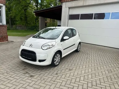 Gebraucht Citroën C1 Style 70 PS (51 kW) 2011 Weiß Kleinwagen