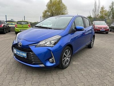 Gebraucht Toyota Yaris Team 111 PS (81 kW) 2020 Blau Limousine