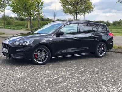 gebraucht Ford Focus 1,5 EcoBoost 110kW ST-Line Turnier Automat