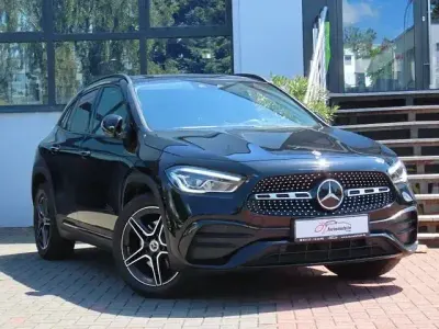 Gebraucht Mercedes GLA220 190 PS (139 kW) 2023 Schwarz SUV