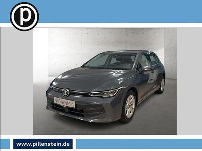 Grau Gebraucht 2024 VW Golf Life Limousine | 21.402 € (Guter Preis)