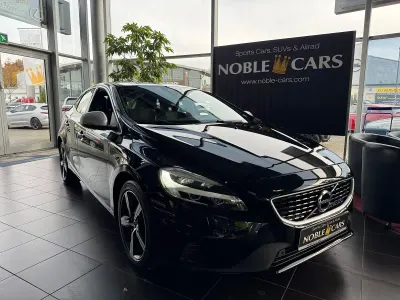 Gebraucht Volvo V40 R-Design 152 PS (111 kW) 2018 Schwarz Limousine