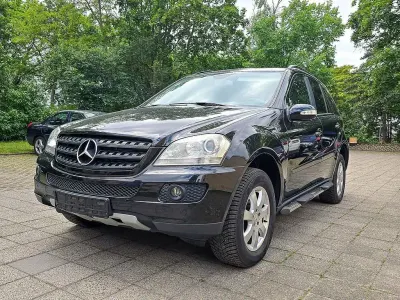 Gebraucht Mercedes ML280 190 PS (139 kW) 2007 Schwarz SUV