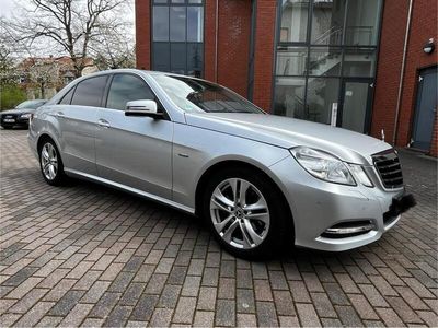 Mercedes E220