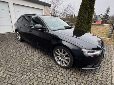Schwarz Gebraucht 2012 Audi A4 Ambition Kombi | 10.970 € (Fairer Preis)