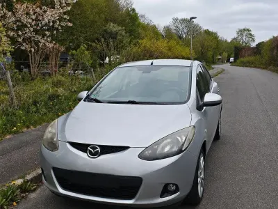 Gebraucht Mazda 2 86 PS (63 kW) 2008 Silber Kleinwagen