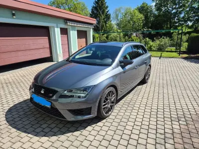 Używany Cupra Leon 280 KM (205 kW) 2015 Szary Sedan/Limuzyna
