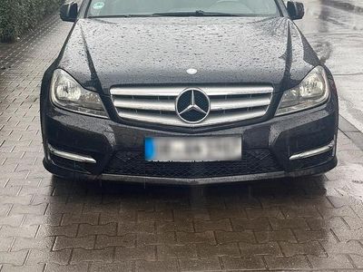 Used Mercedes 220 170 HP (125 kW) 2011 Black Sedan