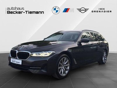 Sophistograu brillanteffekt Gebraucht 2023 BMW 520 Kombi | 41.412 € (Teuer)