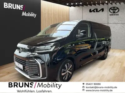 Gebraucht Toyota Proace Verso Team 177 PS (130 kW) 2024 Schwarz Kombi