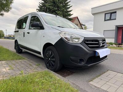 Weiß Gebraucht 2014 Dacia Dokker Ambiance Van / Kleinbus | 7.499 €