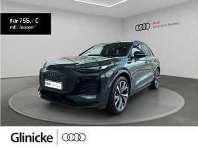 Neu Audi Q6 e-tron S-Line 225 kW (306 PS) 2026 Grau (magnetgrau) SUV