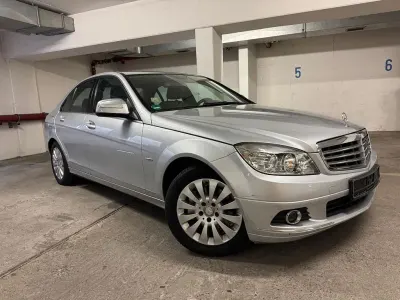 Gebraucht Mercedes C220 Elegance 170 PS (125 kW) 2007 Silber Limousine