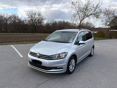 Gebraucht VW Touran Comfortline 116 PS (85 kW) 2018 Silber Van / Kleinbus