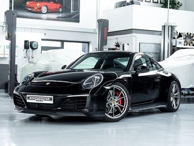 Porsche 911 Carrera 4