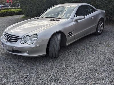 Usata Mercedes SL500 306 CV (225 kW) 2004 Argento Cabrio