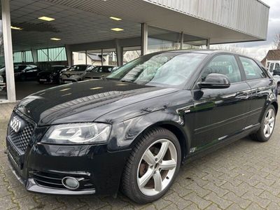 gebraucht Audi A3 1.6 TDI S-line/Tempomat/Bi-Xenon/Klima.......