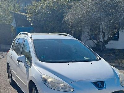 Gebraucht Peugeot 308 SW Allure 111 PS (81 kW) 2011 Weiß Kombi