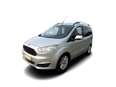 Silber Gebraucht 2018 Ford Tourneo Courier Titanium Van / Kleinbus | 14.049 € (Teuer)