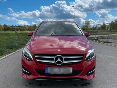 Mercedes B220