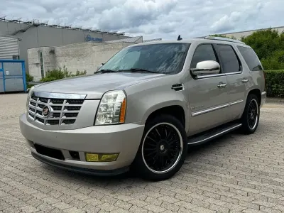 Gebraucht Cadillac Escalade 409 PS (300 kW) 2007 Grau SUV