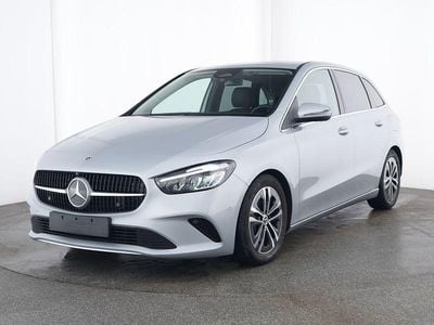 Gebraucht Mercedes B200 Advanced 163 PS (119 kW) 2024 Silber Van / Kleinbus