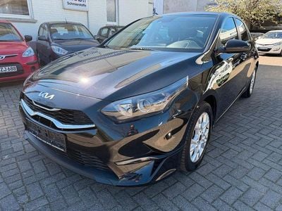Gebraucht Kia Ceed 160 PS (117 kW) 2022 Schwarz Kleinwagen