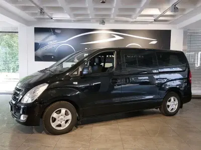 Gebraucht Hyundai H-1 Trend 136 PS (100 kW) 2016 Schwarz Van / Kleinbus
