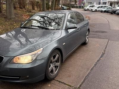 Gebraucht BMW 520 177 PS (130 kW) 2010 Grau Limousine