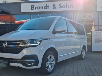 Gebraucht VW Multivan 204 PS (150 kW) 2023 Weiß Van / Kleinbus