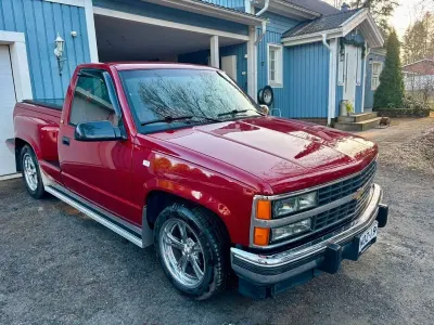 Gebraucht Chevrolet C1500 200 PS (147 kW) 1992 Rot SUV