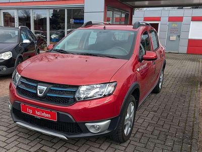 Feuerrot Gebraucht 2015 Dacia Sandero Prestige Kleinwagen | 7.990 € (Fairer Preis)