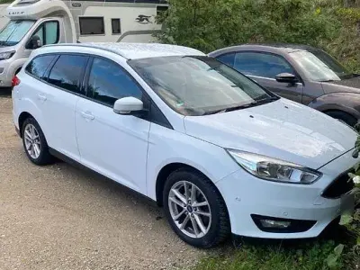 Gebraucht Ford Focus Business Edition 125 PS (91 kW) 2016 Schwarz Limousine